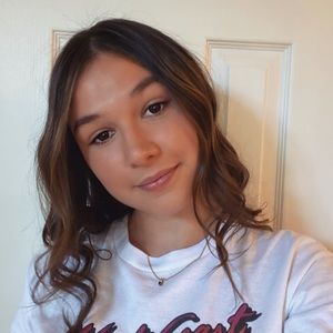 Meet your Posher, Sophia